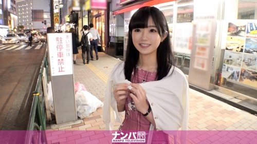 大學女生初次拍攝：電動按摩器自慰與誘人美乳
